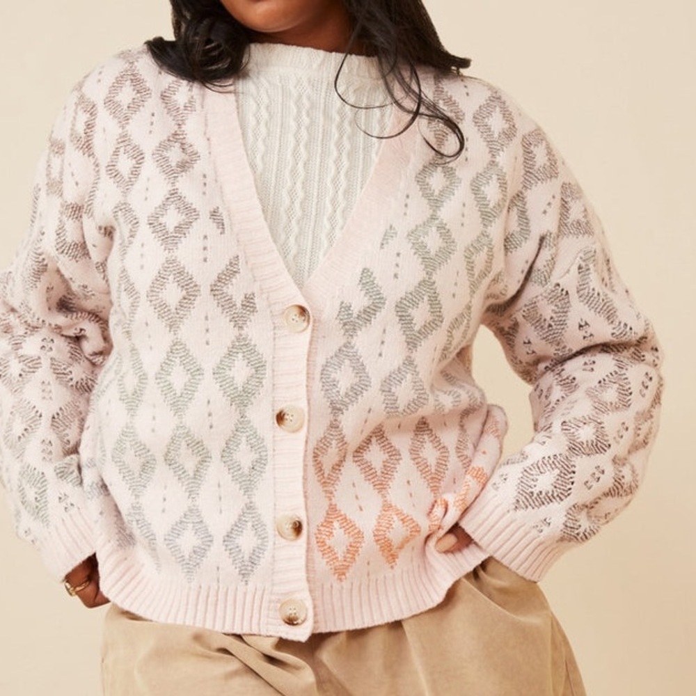 Hayden Girls WOMENS OMBRÉ DIAMOND CROPPED BUTTON CARDIGAN PINK SIZE XL.